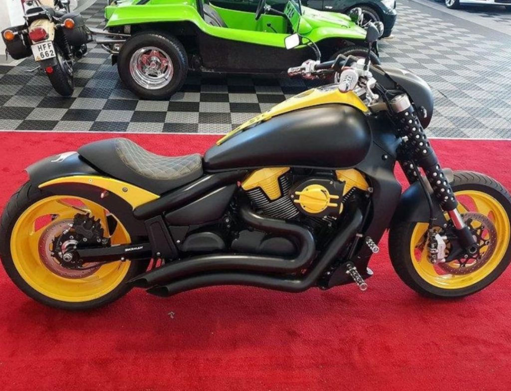 Suzuki Boulevard 400 Custom